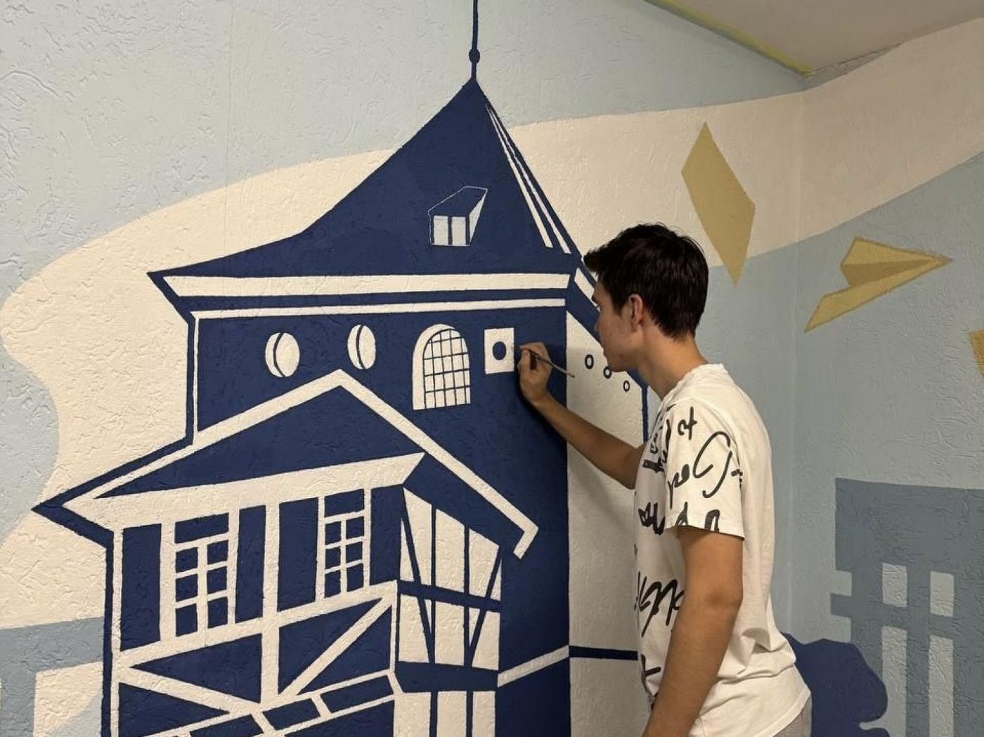 Тема – эволюция архитектуры. К 105-летию Политеха в общежитии № 16 обновили интерьер